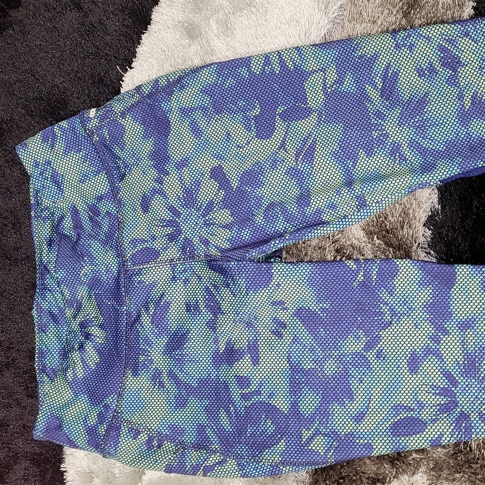 ❤Pre loved yoga/workout pants❤ - Picture 2 of 7
